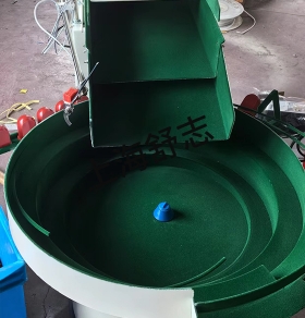 盘内做植绒处理（防划伤）